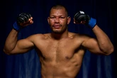 Brasileiro Djorden Santos vence pela primeira vez na história do UFC