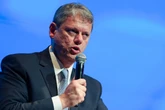Tarcísio expõe desânimo a aliados e rechaça enfrentar Lula em 2026