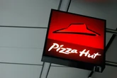 Dona da marca Pizza Hut estuda possibilidade de vender a rede nos EUA