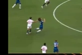 João Neves é expulso após puxar o cabelo de Cucurella; assista o lance