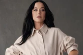Vídeo: Katy Perry leva tombo durante apresentação de Part Of Me