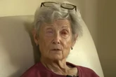 Mulher recupera visão após cirurgia com implante de dente no olho
