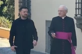 Zelensky chega a Roma para encontro com o papa Leão XIV. Vídeo
