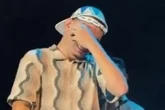 Vídeo: João Gomes chora ao reecontrar professora durante show