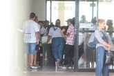 “Não nos deixe”: família lamenta morte de menina após “desafio” da web