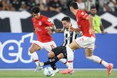 Vídeo: com gol espetacular de Artur, Botafogo bate Estudiantes