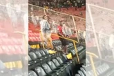 Vídeo: pai de Jamerson chora ao ver lesão do lateral em campo