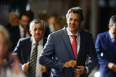 Haddad confirma que JCP está entre as medidas para recalibrar IOF