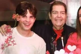 Caçula de Faustão presta homenagem ao pai, internado desde maio
