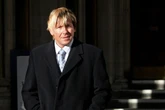 Ex-guarda-costas de Lady Di morre repentinamente aos 63 anos