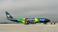 Azul vende voo para COP com duração de 23h e tarifa de até R$ 24 mil