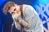 Morre Adam Ramey, vocalista do Dropout Kings, aos 32 anos
