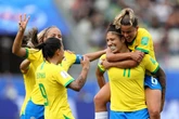 Fora de Tóquio-2020, Cristiane pede respeito às convocadas da Seleção