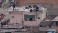 Idosa é mantida refém por filho no Rio: polícia isola área