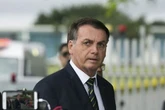 Bolsonaro ataca Barroso sobre voto impresso e o acusa de militância
