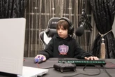 Gamer de 8 anos assina contrato de R$ 185 mil para jogar Fortnite