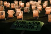 Brasil tem 1.593 mortes por Covid em 24h; média móvel registra queda