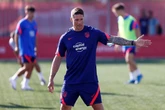 Fernando Torres volta ao Atlético de Madrid para treinar o juvenil