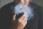 Vape aumenta em 19% o risco de insuficiência cardíaca, diz estudo