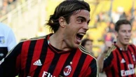 Appello social di Matri al ladro: "Restituiscimi la maglietta dell'esordio in A con il Milan"