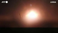 Iran, attacco contro Israele. Comandante minaccia Tel Aviv: "Se reagirete intensificheremo missili"