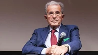 Prodi: “Il Mes è un irritante ricatto di Meloni all’Ue”