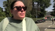 Prof aggredita da alunno, una mamma: "A mio figlio hanno rotto il braccio. Nessuno ci ascolta"