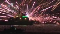 Giappone: fuochi di artificio fuori controllo, chiatte in fiamme al festival di Yokohama