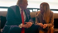 Trump su Meloni: “Mi ha implorato di fare foto con lei, mi ha fatto pena”