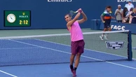 Us Open, Alcaraz e la nuova esultanza: lo swing da golfista a fine match