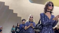 Emporio Armani, la prima sfilata senza re Giorgio: l'applauso infinito delle sue modelle
