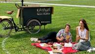 Il picnic del Ratanà: il cestino firmato Cesare Battisti tra aracini con l'ossobuco e cotoletta versione street food