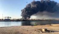 Droni bombardano Port Sudan: un'enorme colonna di fumo si alza dopo il raid