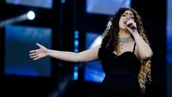 Delia replica alle polemiche sulla sua versione di Bella ciao: “Ogni essere umano va rispettato”