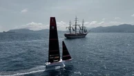 Cagliari: Luna Rossa accoglie l'Amerigo Vespucci, l'incontro tra le due leggende del mare