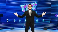 Mediaset, in estate si punta su Papi e Scotti: ritornano “Sarabanda” e la “Ruota della fortuna”