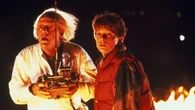 Ritorno al futuro ha 40 anni: le curiosità del film. MichaeJ. Fox: “Buon anniversario ai fan”