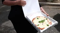 Carissima pizza, la cena con la tonda cresce di oltre 12 euro a persona