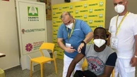 In Puglia al via le vaccinazioni anti-Covid per i braccianti stranieri. Coldiretti: "Una garanzia di sicurezza"