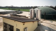 Alle porte di Milano l'azienda virtuosa che trasforma gli scarti dell'allevamento in biogas