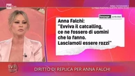 Anna Falchi: "Il cat calling? A me non dà fastidio è un complimento". La reazione di Caterina Balivo