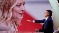 FdI risponde sui social alla campagna di Renzi stile Ventennio: “Finché ci sarà lei niente inciuci”
