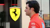 Abu Dhabi, la Ferrari sogna il Costruttori. L’ultima di Sainz in rosso e di Hamilton in Mercedes