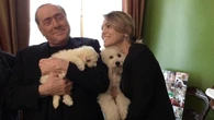 Pascale: “Con Berlusconi amore travolgente. Quella volta che mi regalò una Harley… ma senza chiavi”