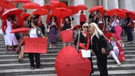 Venezia, flash mob sulla riva del Canal Grande per i diritti delle prostitute