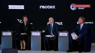 Putin lascia il palco e spiega: "Scusate, vi lascio per rispondere subito a Trump. Se no si offende"