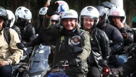 Brasile, migliaia senza mascherina al raduno motociclistico pro-Bolsonaro. Multato anche il presidente