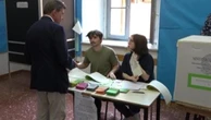 Calenda al seggio con scheda elettorale esaurita e non lo fanno votare