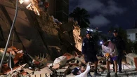Terremoto in Venezuela, doppia scossa di magnitudo 7.2 e 7.5. Decine di palazzi crollati: morti due bambini, feriti sotto le macerie. Allerta tsunami