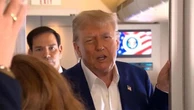 Trump: "No al cambio di regime in Iran. Sono grandi commercianti, ricostruiranno e faranno bene"